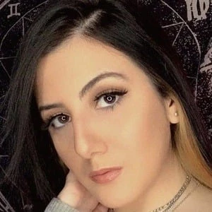 Selena Valentine - Income, Birthday, Family, Bio, Networth & More