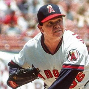 Fernando Valenzuela - Age, Bio, Birthdate, Family, Networth & More