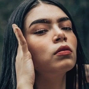 Irlanda Valenzuela - Income, Birthday, Family, Bio, Networth & More