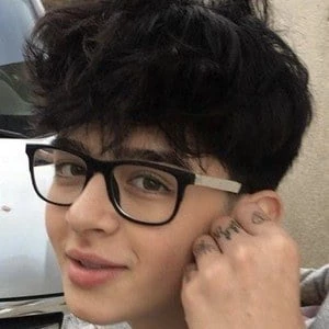 Max Valenzuela Biography