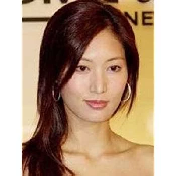 Valerie Chow Biography