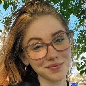 Vixen-Anna Valiant - Age, Bio, Career, Family, Wiki, Networth & More