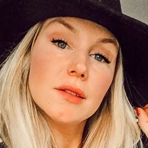 Aurelie Van Daelen - Biography, Birthday, Family, Wki, Networth & More