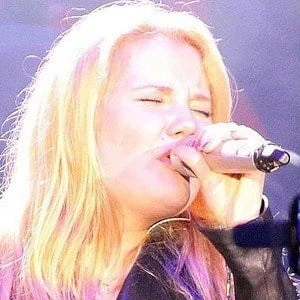 Laura van den Elzen - Age, Wiki, Birthdate, Bio, Networth, Family & More