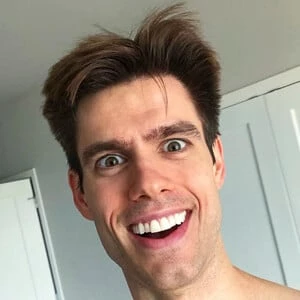 Derek Van Schaik Biography