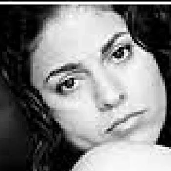 Vana Ali - Age, Bio, Birthdate, Family, Networth & More