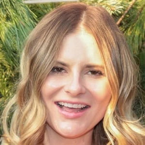 Jac Vanek Biography