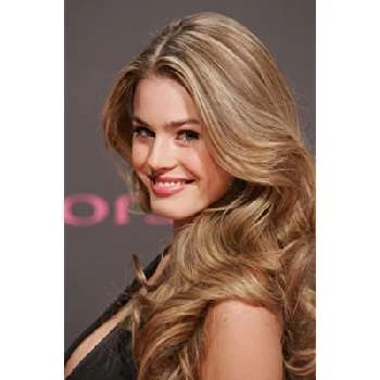 Vanessa Hessler - Age, Height, Birthdate, Family, Wiki & More