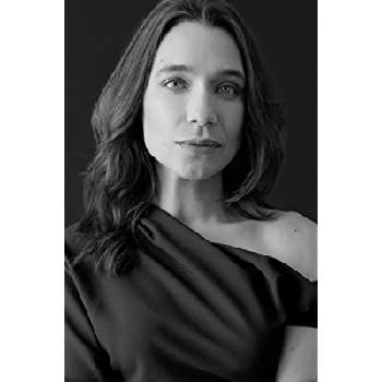 Vânia Naia - Age, Bio, Birthdate, Family, Networth & More