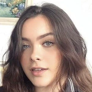 Ángela Vázquez Biography