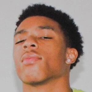 Veezieesteezy - Family, Bio, Birthdate,Age, Networth , Wiki& More