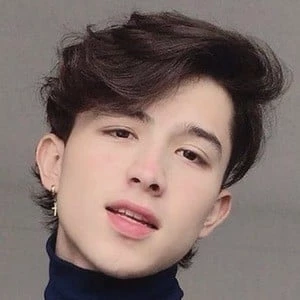 Diego Vela - Wiki, Bio, Birthdate, Networth, Family & More