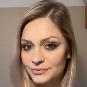 Alice Venturi - Age, Height, Birthdate, Bio, Family, Networth & More