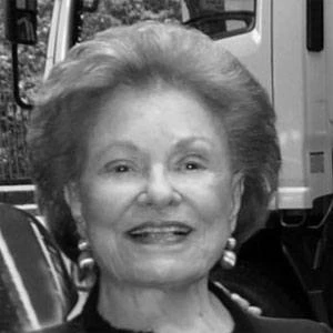 Lillian Vernon Biography