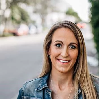 Veronica Nickel - Age, Bio, Birthdate, Family, Networth & More