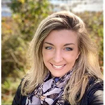 Véronique Nadhèreplus - Age, Bio, Birthdate, Family, Networth & More