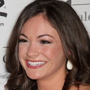 Ashley Ann Vickers - Age, Height, Birthdate, Family, Wiki & More