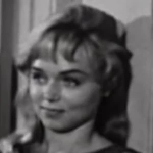 Yvette Iola Vickers Biography