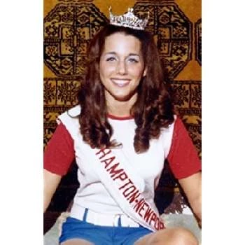 Vicki McKee - Age, Bio, Birthdate, Family, Networth & More