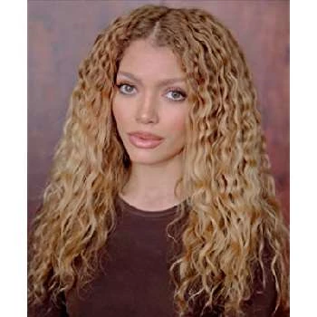 Victoria DeBlauss - Age, Bio, Birthdate, Family, Networth & More