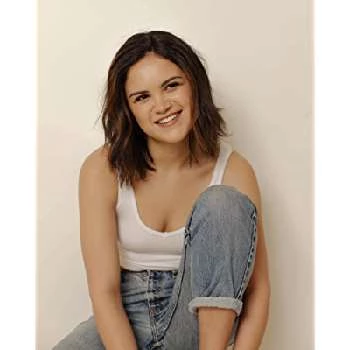 Victoria Moroles Biography