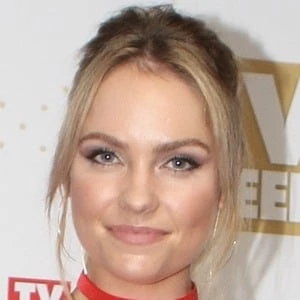 Melina Vidler Biography