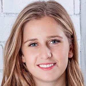 Desirée Vila - Family, Bio, Birthdate,Age, Networth , Wiki& More