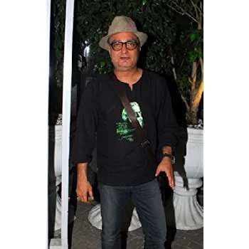 Vinay Pathak Biography