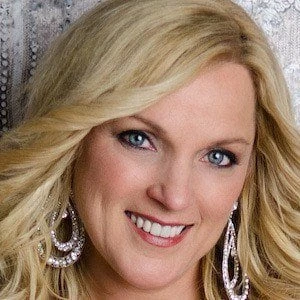 Rhonda Vincent - Date Of Birth, Bio, Birthdate, Parents, Networth & More