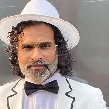 Vineet Lalita Pandey Biography