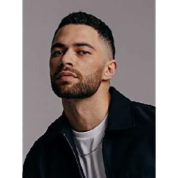 Vinnie Bennett - Age, Bio, Birthdate, Family, Networth & More