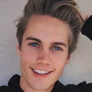 Neels Visser Biography