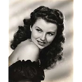 Vivian Austin - Wiki, Bio, Networth, Birthdate, Family & More