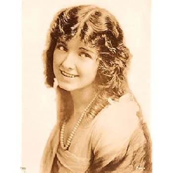 Vivian Martin - Age, Bio, Birthdate, Family, Networth & More