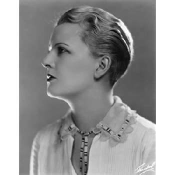 Vivien Oakland - Networth, Bio, Birthdate, Age, Family & More