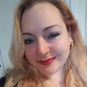 Vivienne Rose Biography