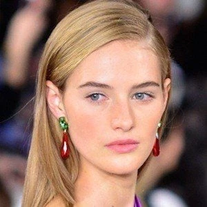 Sanne Vloet - Adderess, Bio, Birthdate, Family, Wiki & More
