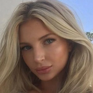 Viviana Volpicelli - Adderess, Bio, Birthdate, Family, Wiki & More