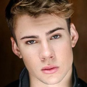 Zac Vran Biography