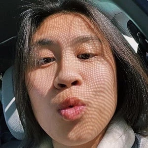Emily Vu Biography