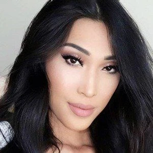 Julie Vu - Biography, Birthday, Wiki, Family, Networth & More