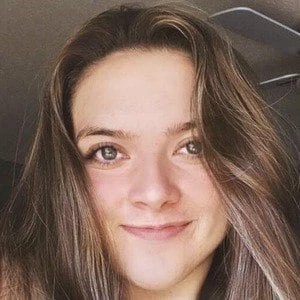 Ellie Wagner - Date Of Birth, Bio, Birthdate, Parents, Networth & More