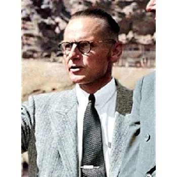 Walker Young - Age, Bio, Birthdate, Family, Networth & More