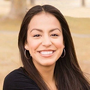 Cynthia Wallace - Family, Bio, Birthday, Family, Income & More