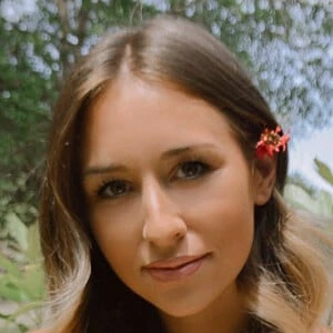 Hallie Walls - Age, WIki, Birthday, Family, Networth & More