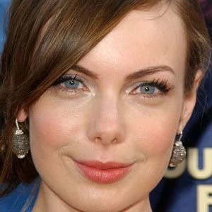 Amanda Walsh - Networth, Biography, Birthdate, Family & More