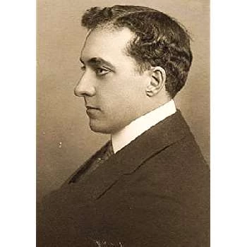 Walter Hale - Family, Bio, Birthday, Family, Income & More