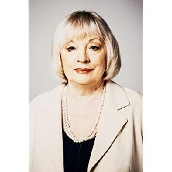 Wanda Neumann Biography