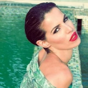 Cristina Warner Biography