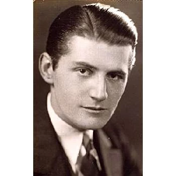 Warren Ashe - Age, Height, Birthdate, Bio, Family, Networth & More